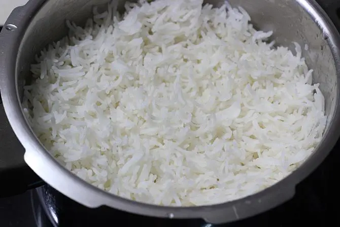 cooking rice in cooker for capsicum rice recipe