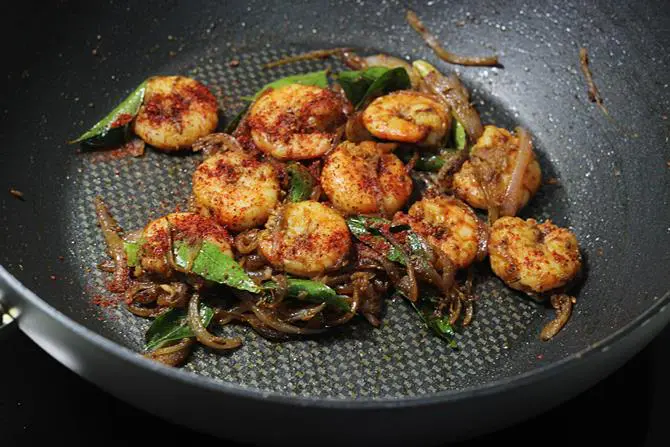 addition of chili powder in prawn fry recipe