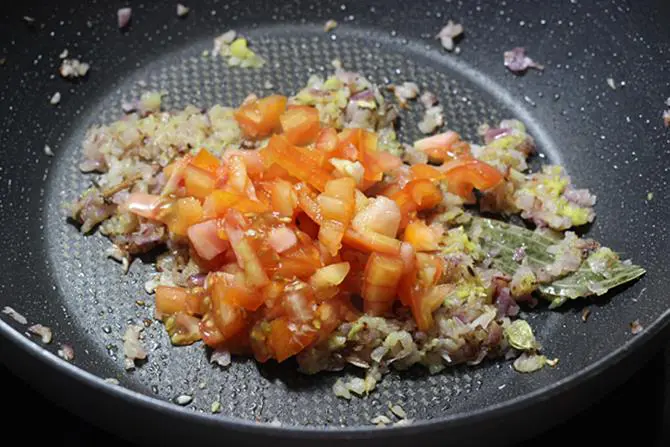 frying tomatoes till mushy