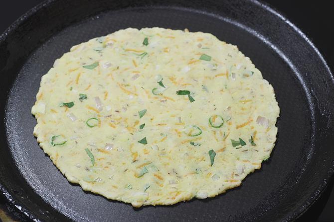 Akki Roti Recipe (Rice Flour Roti) - Swasthi's Recipes