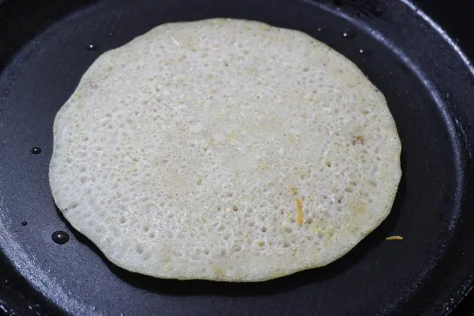 flipping base for cooking oats uttapam