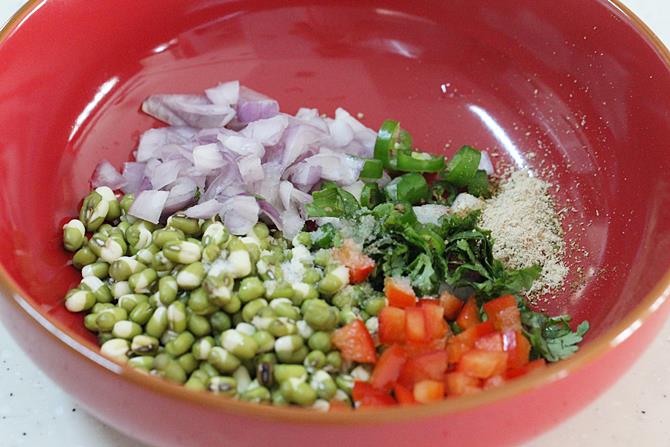 making the spiced stuffing