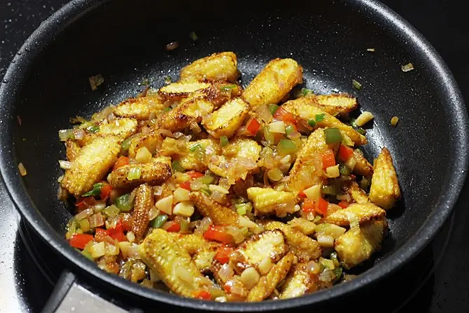 sauteing capsicums sauce for baby corn manchurian recipe