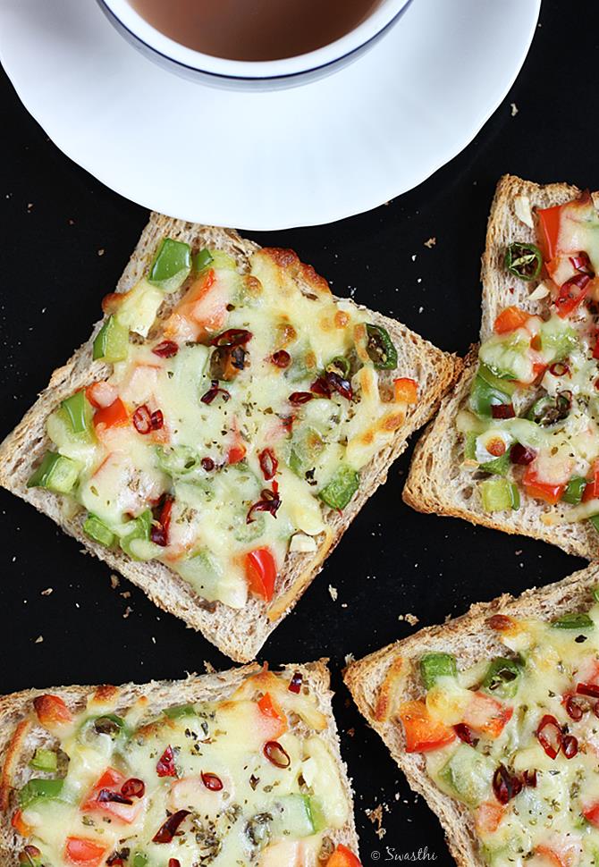 bake at 220 c to make capsicum cheese toast