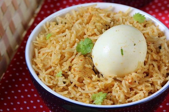 chettinad-chicken-biryani-recipe-with-coconut-milk