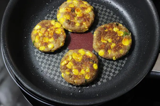 golden fried corn cutlet