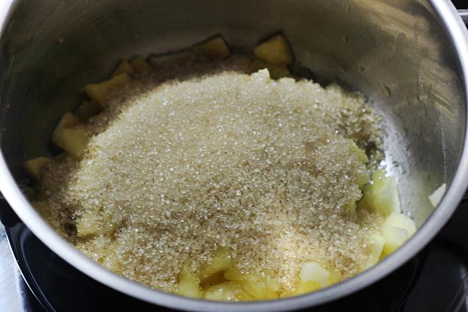 making sugar syrup for fruit kesari recipe 04