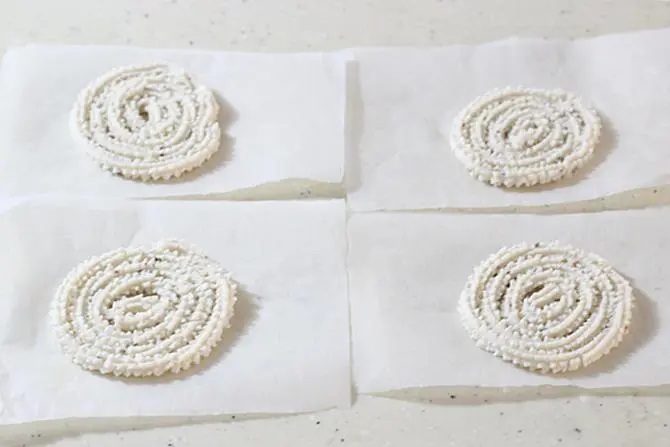 shaping spirals for murukku