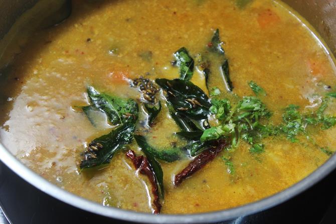 bubbelende tiffin sambar