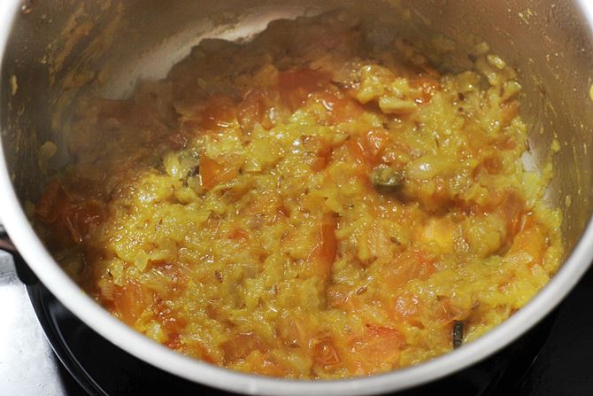 soft cooked tomatoes to make veg kurma recipe