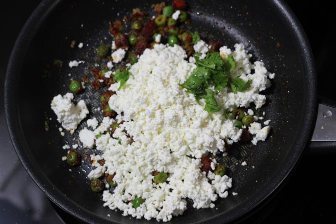 addition of cheese to make bread roll