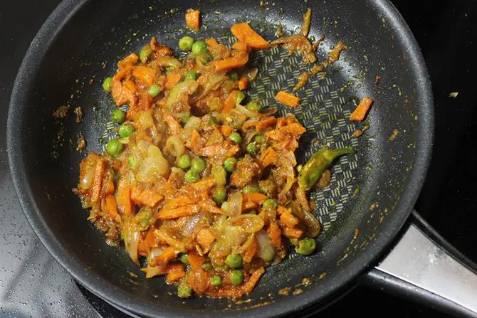 pour water for masala oats recipe