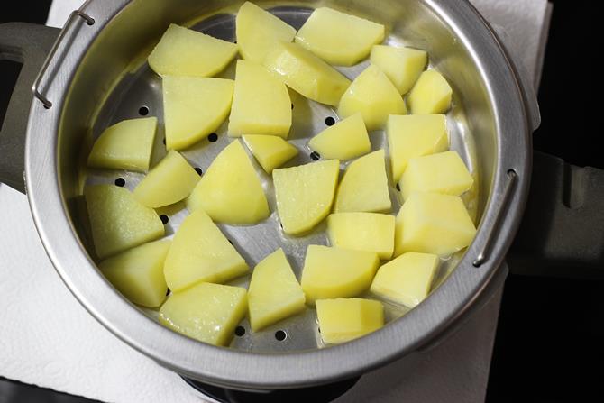 steam potatoes for stuffing