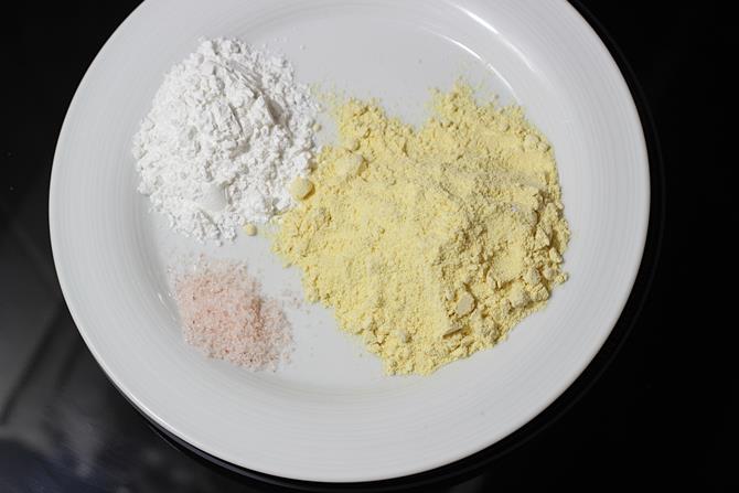 flour mix to make cauliflower pakoda