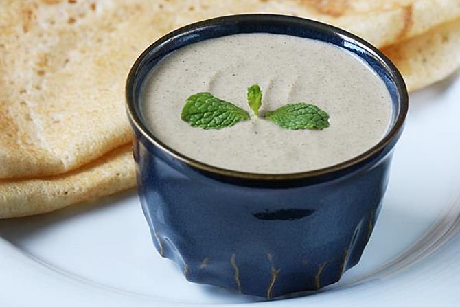 peanut onion chutney