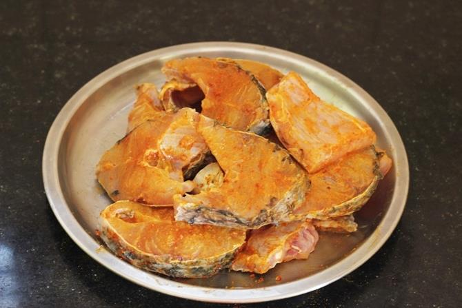 Lemon Pepper Fish Recipe   Swasthi s Recipes - 46