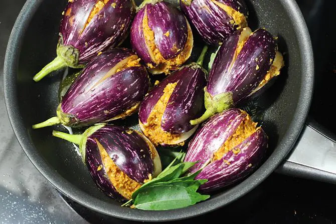 Wash brinjals