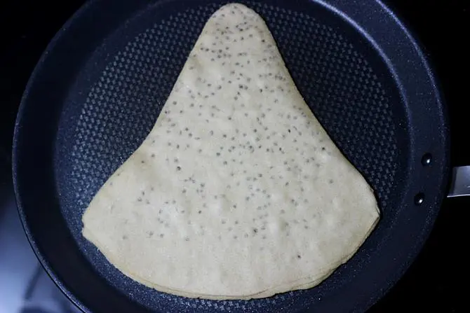 frying paratha