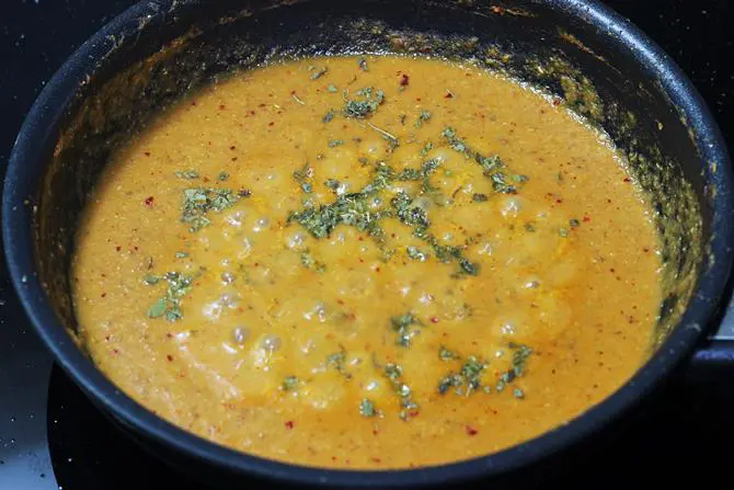 addition of kasuri methi for kadai paneer recipe