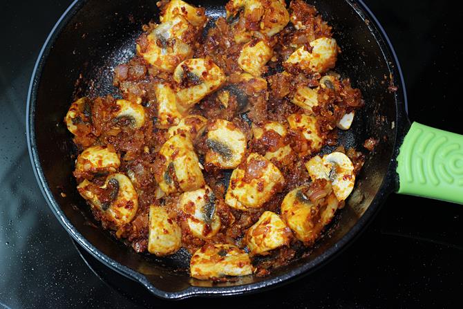 Garlic Mushrooms   Spicy Dry Mushroom Recipe - 87