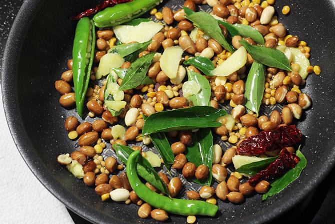 ginger chilies curry leaves to make mamidikaya pulihora