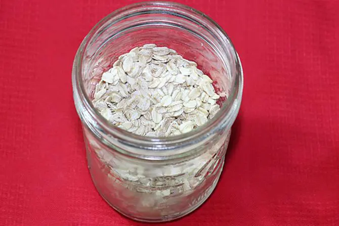 add oats to jar for overnight oats recipe