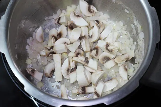 sauteing mushrooms