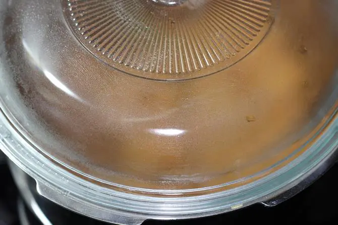 cook covered to make mutton curry