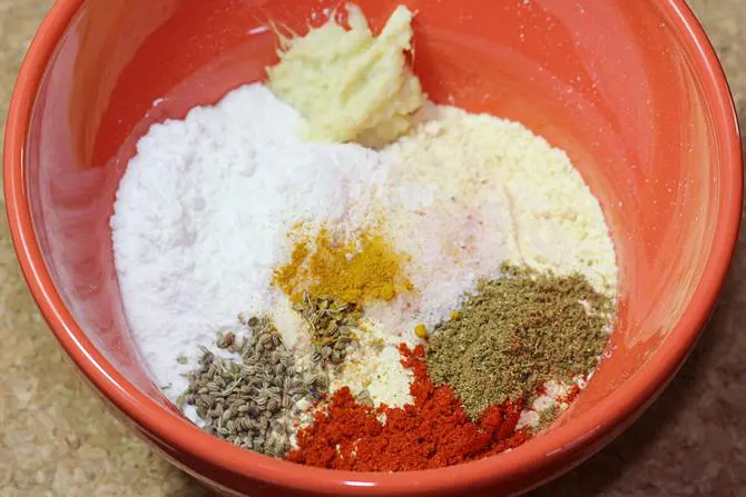 ingredients to make aloo pakora batter