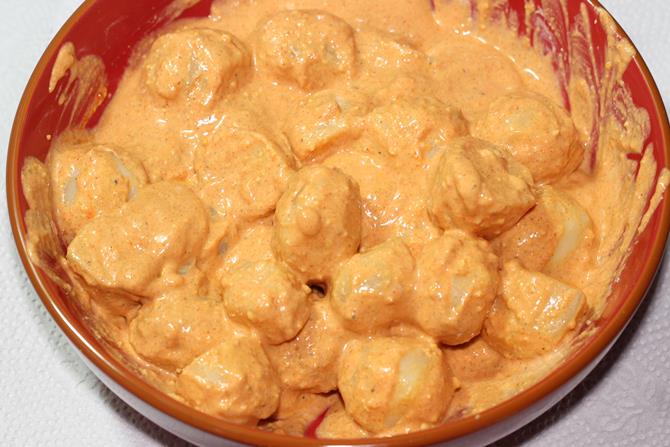 Tandoori Aloo Tikka   Swasthi s Recipes - 34