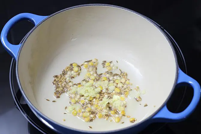 frying ginger for masala dosa stuffing