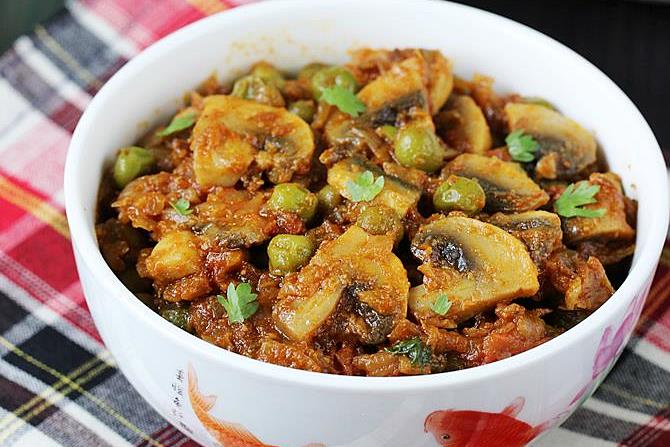 matar mushroom recipe