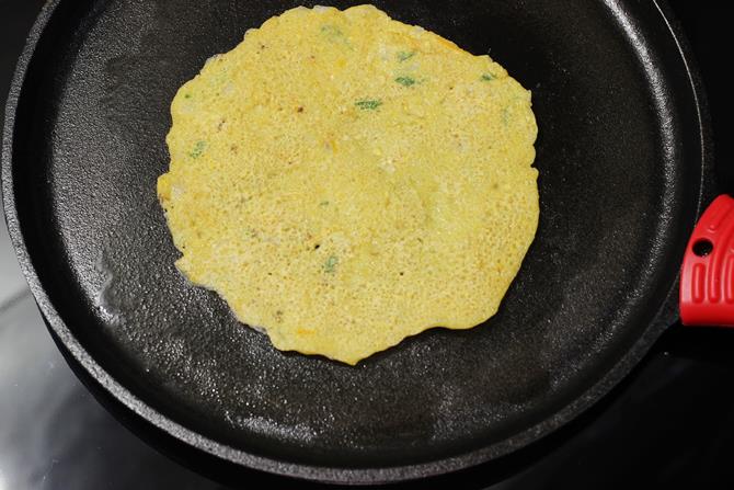 Oats Chilla Recipe in 20 Minutes   Swasthi s Recipes - 8