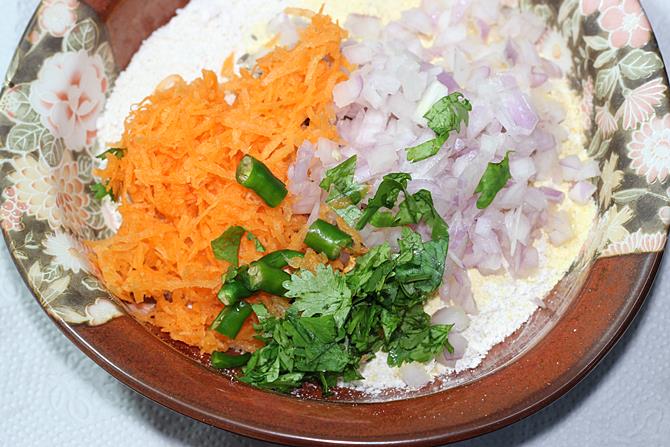 Oats Chilla Recipe in 20 Minutes   Swasthi s Recipes - 24