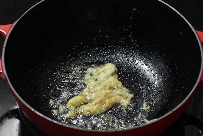 saute ginger garlic paste