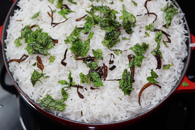 Layer the rice