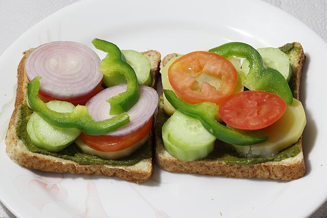 onions for grilled sandwich