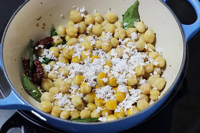 addition of fresh coconut in chana sundal recipe