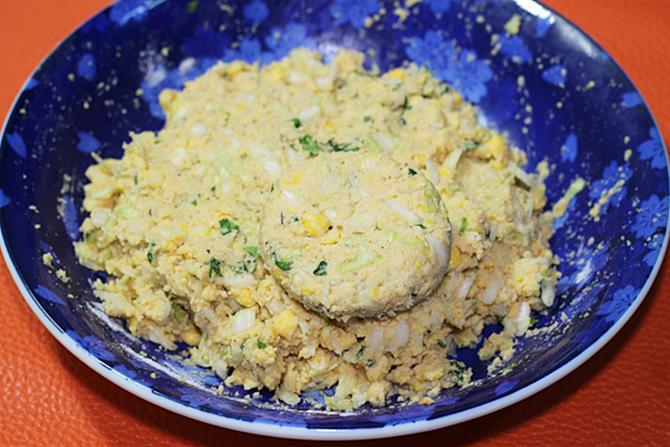 Cabbage Vada   Cabbage Patties   Swasthi s Recipes - 5