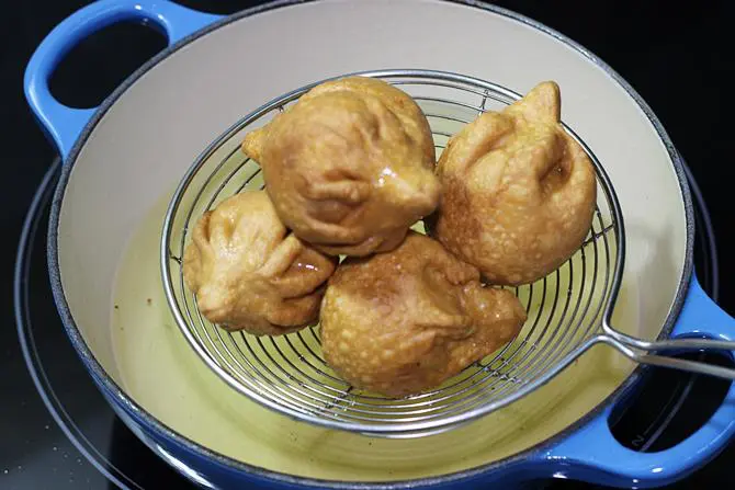 fried modak 16