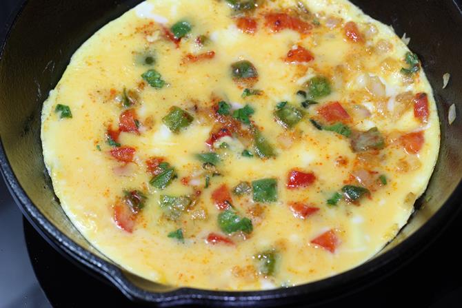 How much cheese do we need to make a cheese omelet?