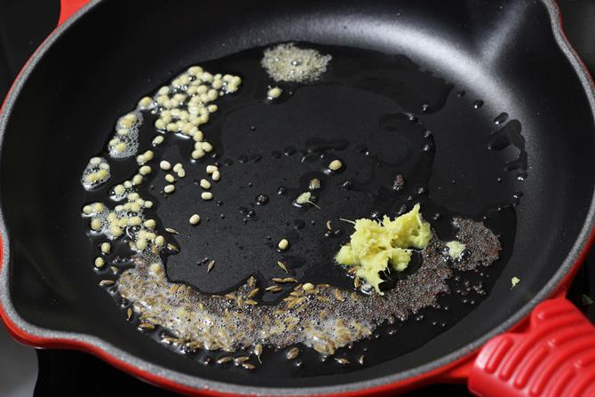 temper spices to make veg bonda recipe