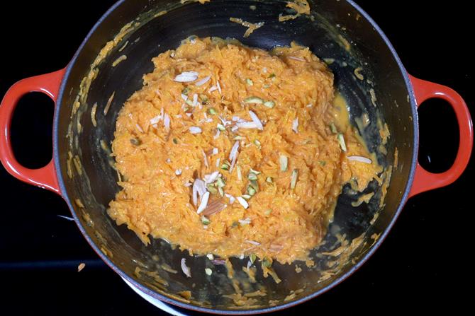 add Garnish with chopped cashews,pistachios