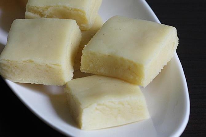 khoya burfi