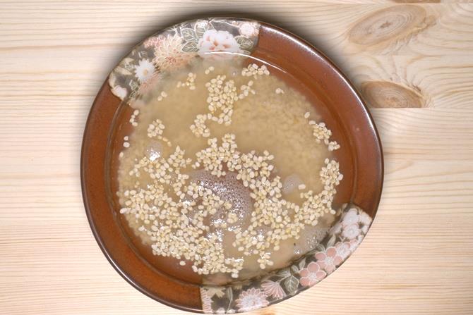 soaking urad dal to make dahi vada