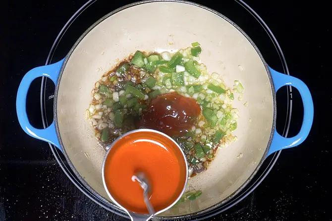 making red chili paste