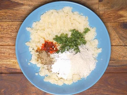 adding flour and bread crumbs