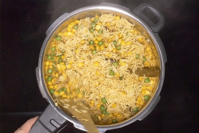 fluff up corn pulao