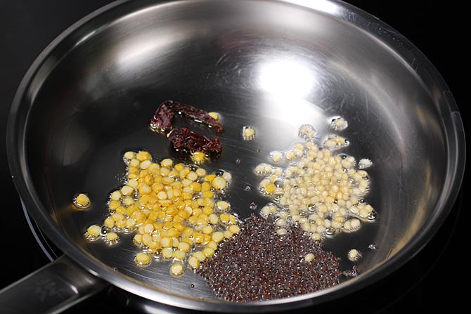 tempering spices in oil