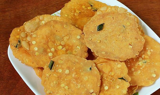 Thattai recipe video | Thattai murukku | South Indian snacks recipes
